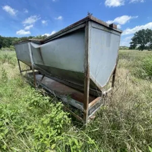 Portable Feed Bin w/Dispenser 2-3 Ton Cap