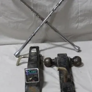 Curt Pin Hitch, 4-Way & 1 7/8" & 2" Ball Hitch