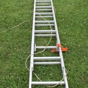 White Metal 24' Aluminum Extension Ladder