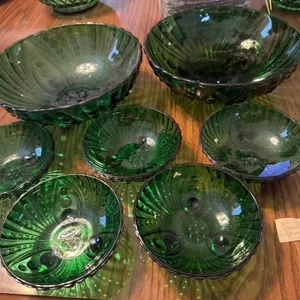 Bowl set green pressed glass
