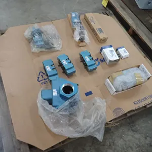 Lot of (7) Assorted Pneumatic Valves