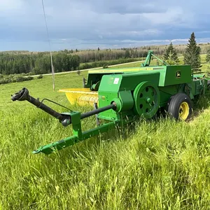 JD 348 SQ BALER