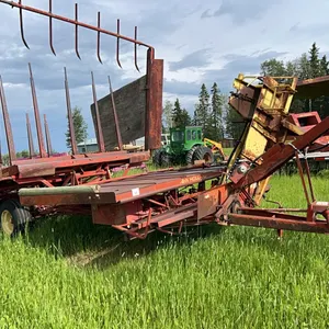 NH 1033 SQ BALE WAGON