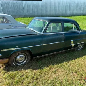 1953 Ford 4 Door Car
