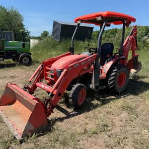 Kubota B26 Tractor