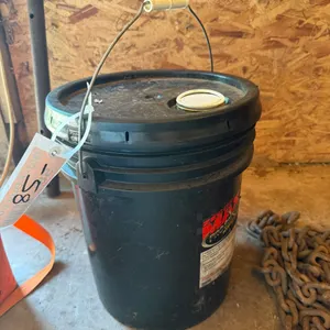 5 Gallon Bucket of Hydraulic Fluid