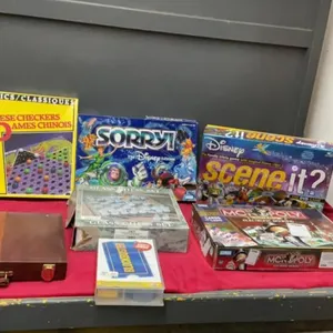 ASSORTMENT OF BOARD GAMES