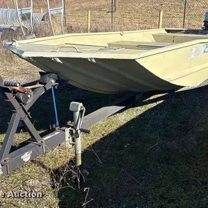 1995 Bass Tracker Sportsman boat