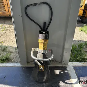 Hydraulic Rescue Spreader Tool
 UNRESERVED
