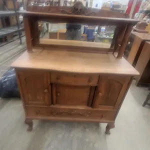 Antique Golden Oak Quartersawn Sideboard Buffet with Mirror, Carved Crest, Late 19th Century