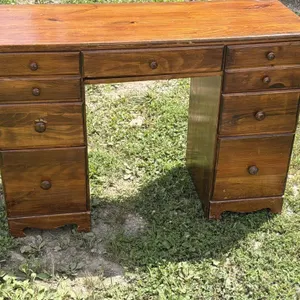 7-Drawer Kneehole Desk