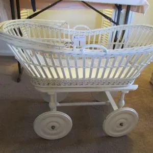 White Vintage Craddle