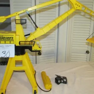 Digger Dan's Colossal Crane
