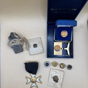 Military, Veteran & Armco Memorabilia Group