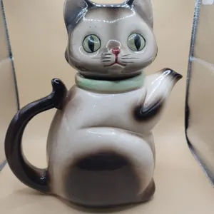 Vintage CMI Japan Siamese Cat Ceramic Teapot – Green Collar – 1972 Style