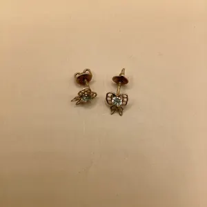 Vintage Screw Back Earrings with Clear Stones – 10K Marked Backs