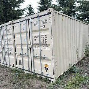 20'x8.5'x8' shipping container