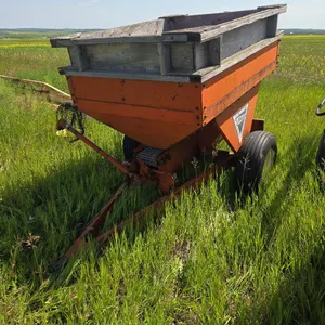 United 450 Series Spin Spreader