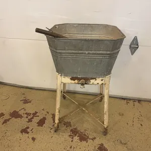 Wash tub