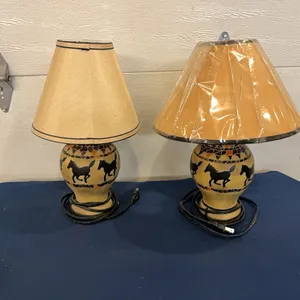 2 lamps