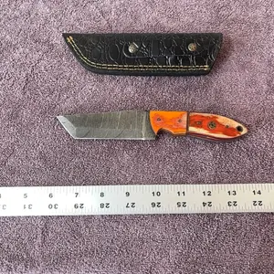 Damascus steel knife