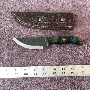 Damascus steel knife