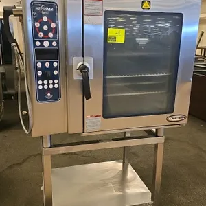 Alto-Shaam 10.18 ESI Combitherm electric combi oven. Features stainless steel construction, digital controls, glass door, interior racks, and integrat