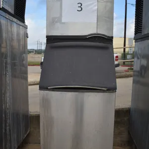 Ice Machine with Storage