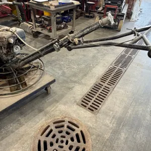 36" Power Trowel W/ 8HP Honda