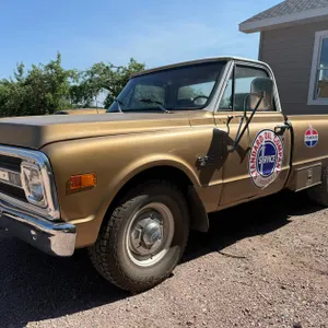 1969 Chevrolet C/20 Pickup Truck