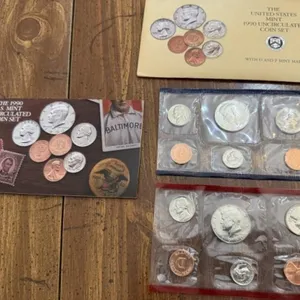 The United States Mint 1990 Uncirculated Coin Set