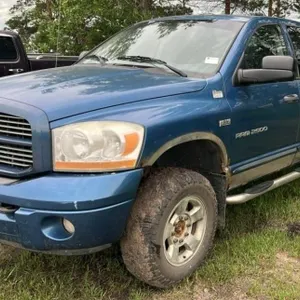 2006 Dodge RAM 2500 Quad Cab 4WD Truck, 5.7L, V8