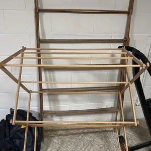 2-WOOD CLOTHES RACK