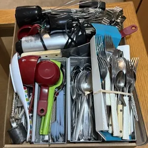 Assorted Kitchen Utensils