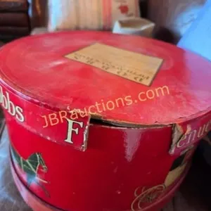 VINTAGE 1940'S DOBBS FITH AVENUE NEW YORK CARRIAGE