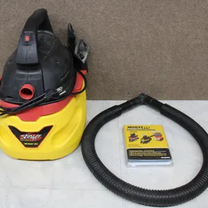 Stinger 2.5 Gallon Wet/Dry Vac with Hose