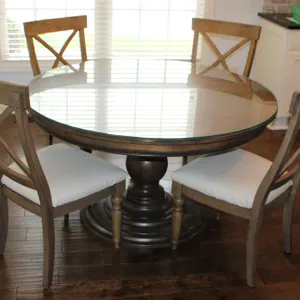 Dining Table & Chairs