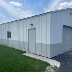24'x40' Garage w/ Overhead Door