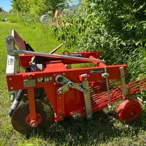 SP 50V potato digger fits 3 point hitch  (Like new)