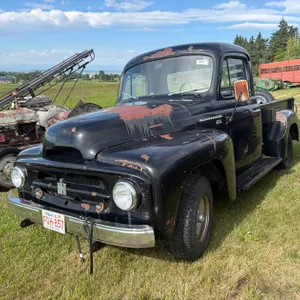 International Harvester R-100 Pickup Truck