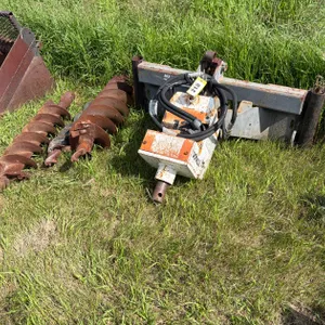 Bobcat Hydraulic Auger Drive w/ Bits