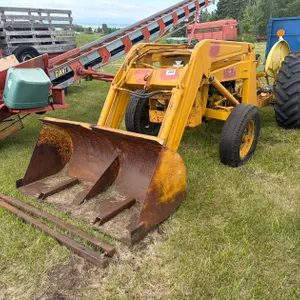 Massey Ferguson Industrial Tractor w/ Loader