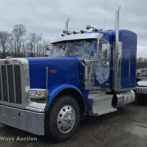 2025 Peterbilt 589 semi truck