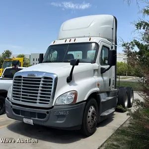 2016 Freightliner Cascadia semi truck
