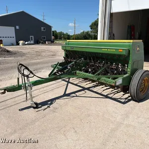 John Deere 8200 grain drill