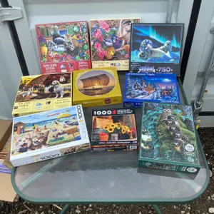 Jigsaw Puzzle Lot: Puzzles with 1000, 750, and 650 Pieces. Various Brands