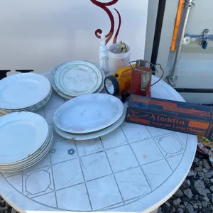 Lot: Plates, Aladdin Lamp Chimney, Lanterns, Figurine