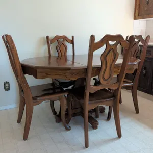 Vintage Fir Dining Table with Removable Leaf and Four Chairs