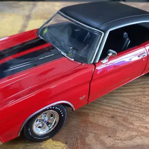 Maisto 1970 Chevrolet Chevelle SS 454 Diecast Model 1:18