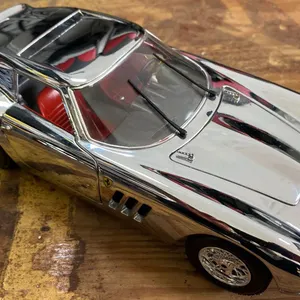 Ferrari 250 GTO Chrome Diecast Model Car with Red Interior